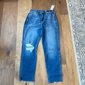 New Hollister Ultra High Rise Mom Jean